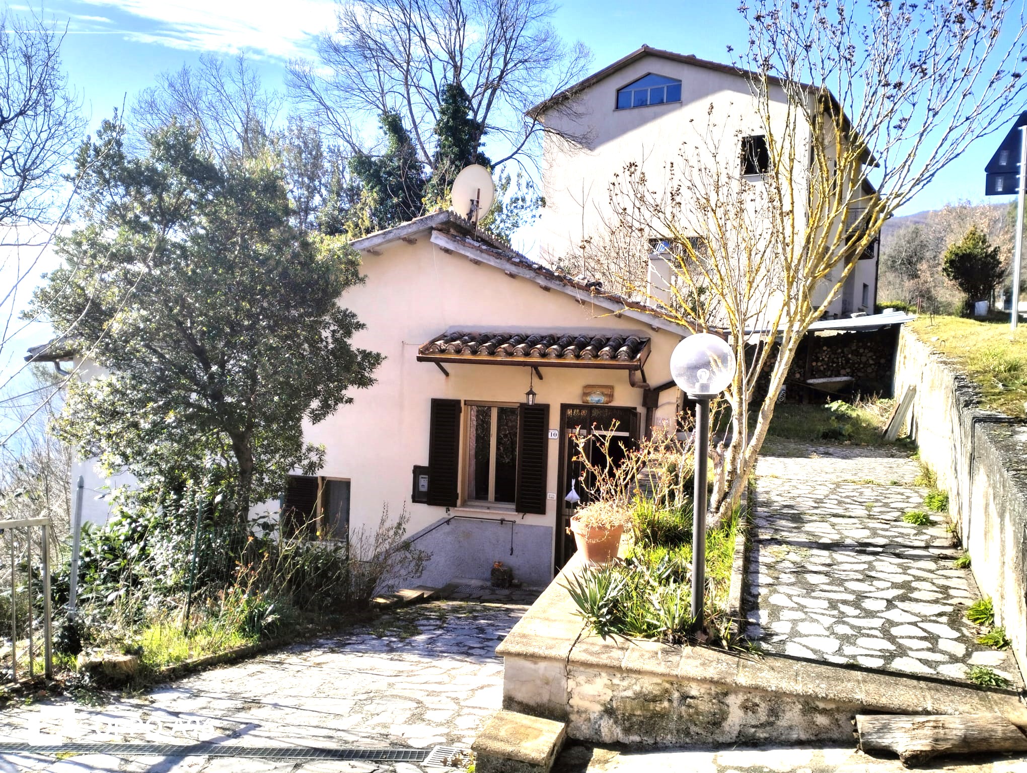 Casa Indipendente a Sant'Anatolia di Narco
