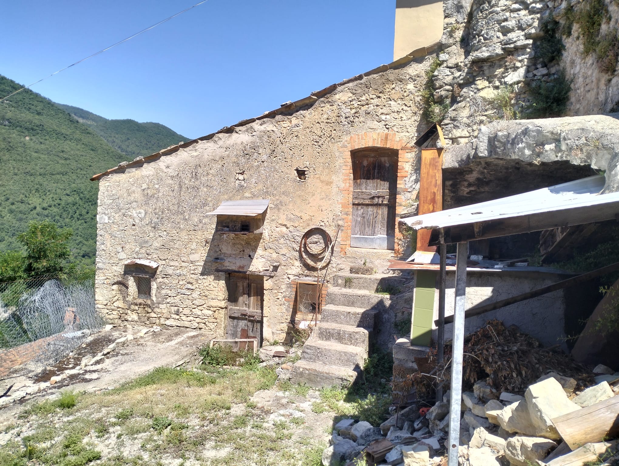 Magazzino a Ferentillo