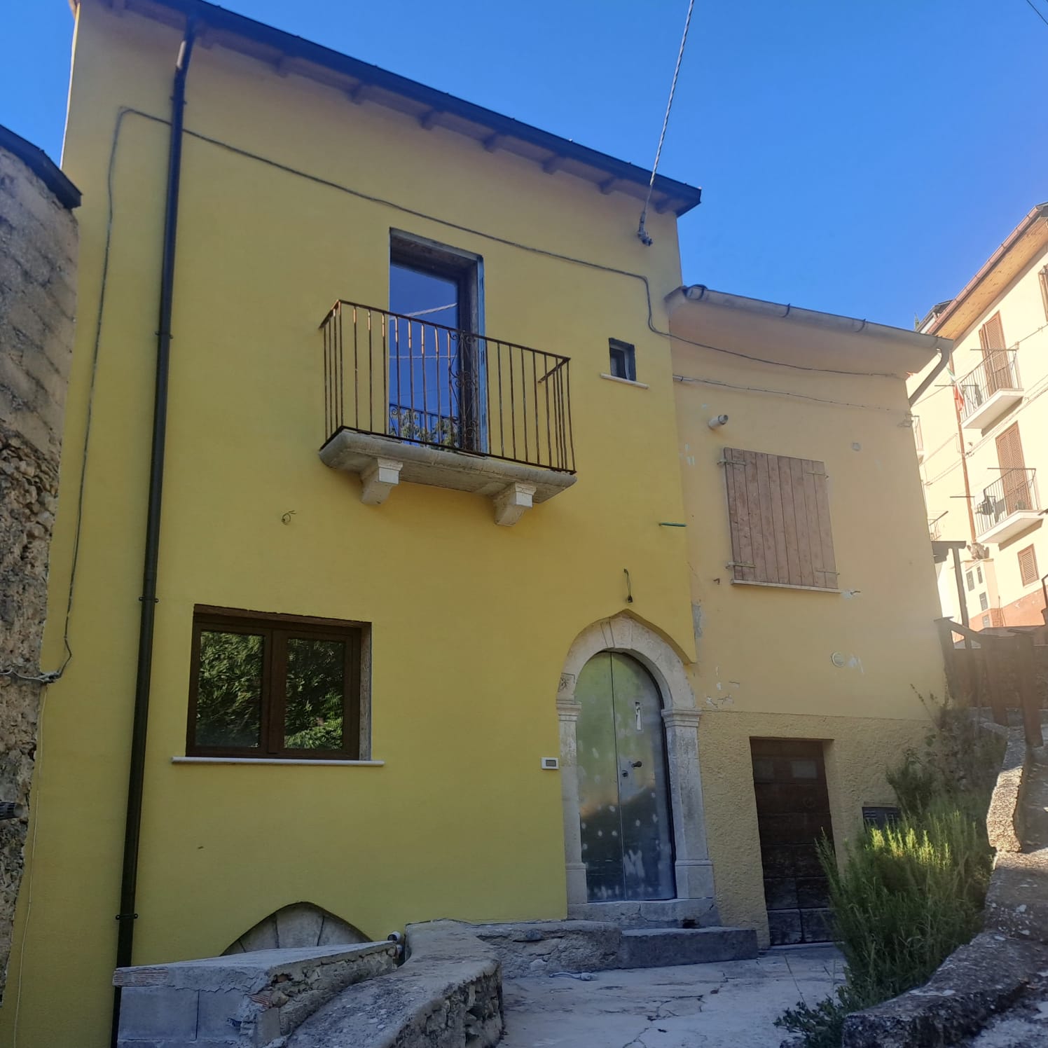 Casa Indipendente a Introdacqua