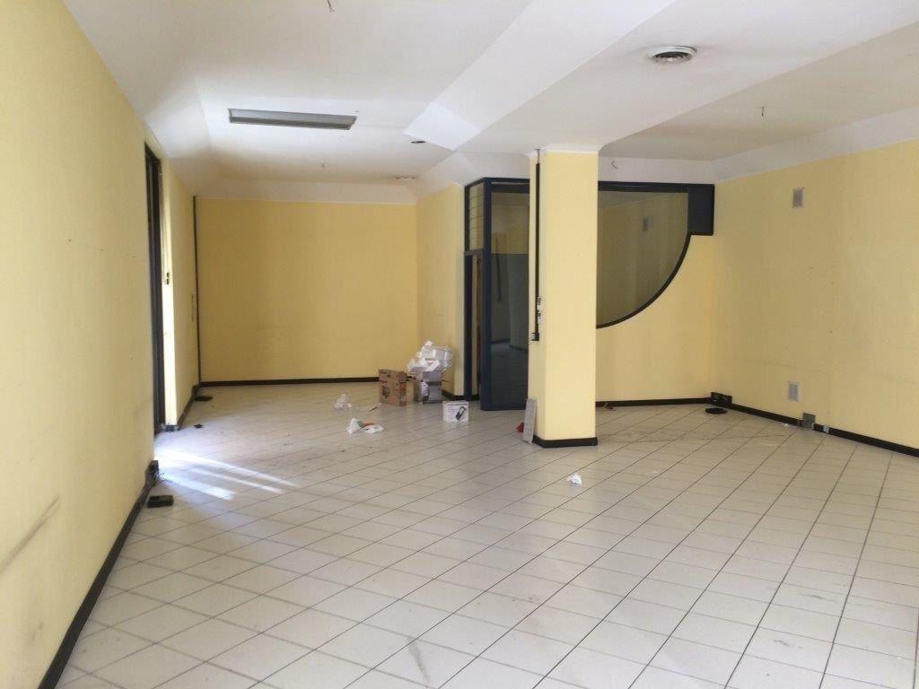 Locale Commerciale a Terni
